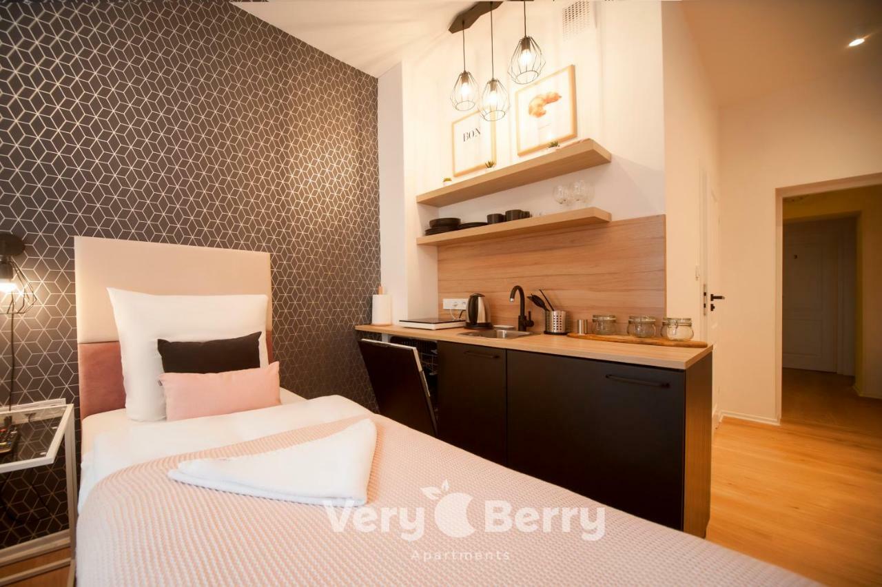 Very Berry - Glogowska 35A - Mtp Apartments - Self Check In 24H 波兹南 外观 照片